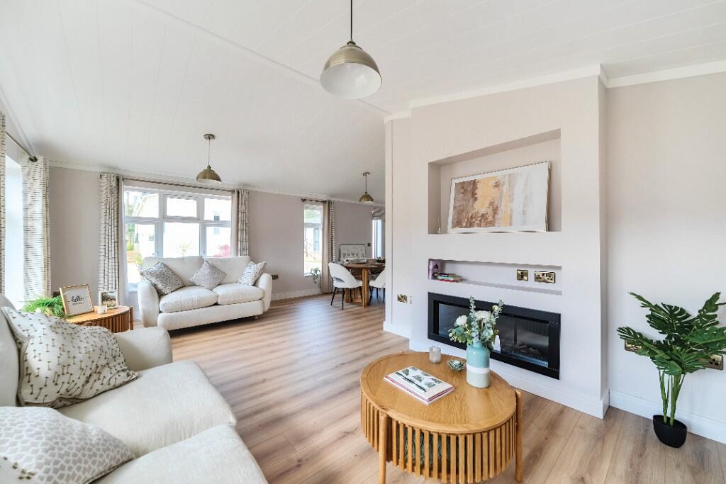 Additional image 16 of Silver Mists, 
Hurn Road,
St Leonards, 
Dorset, 
BH24 2BU