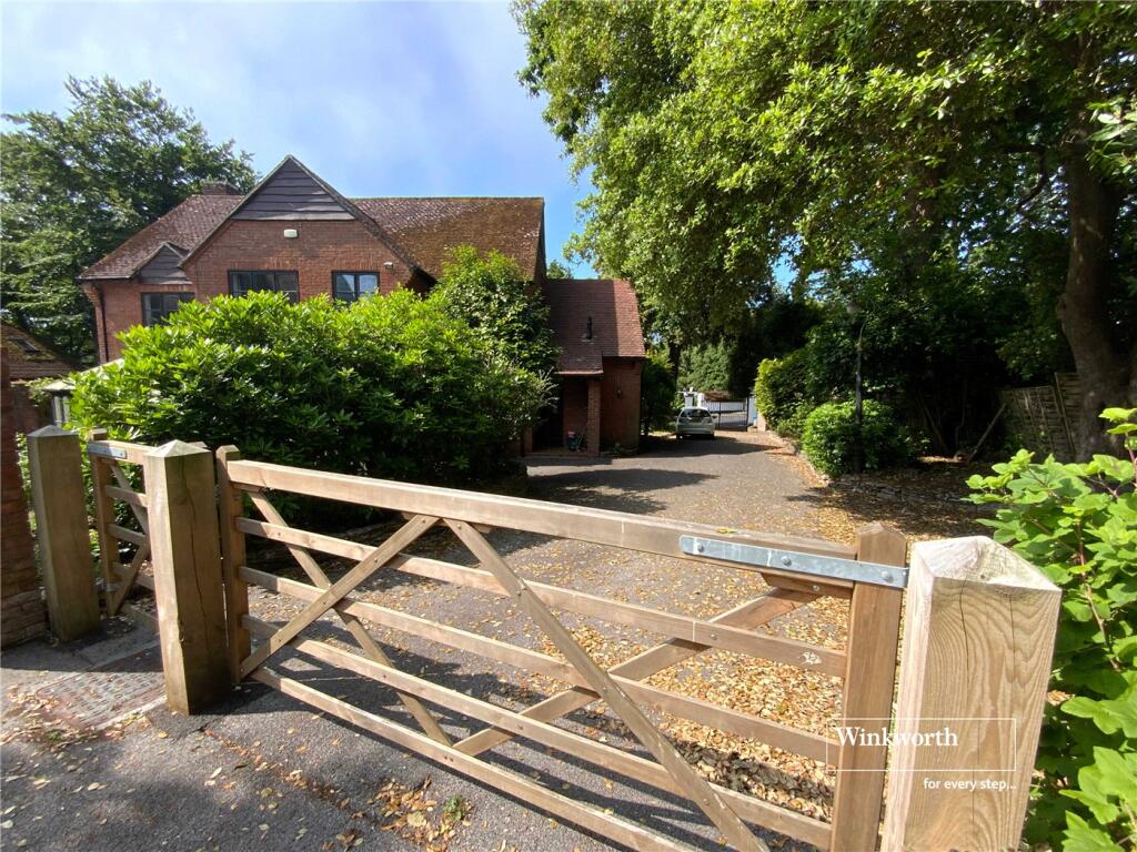 Additional image 6 of Friars Wood, Robins Way, Christchurch, Dorset, BH23