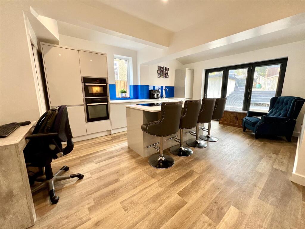 Additional image 13 of Exley Crescent, Keighley