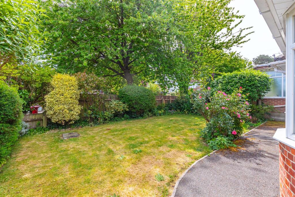 Additional image 26 of Spacious, Well presented, Level Access Bungalow in Elmsway