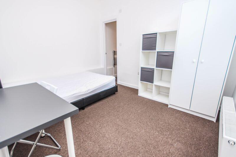 Additional image 4 of Student Apartment, Bournemouth Town Centre