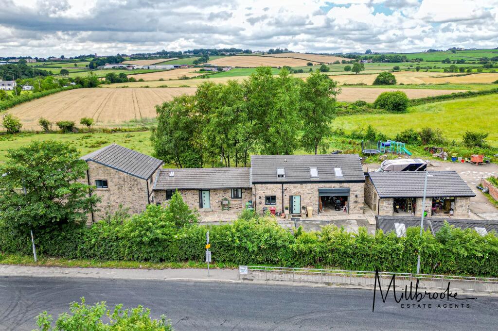 Manchester Road, Blackrod, BL6