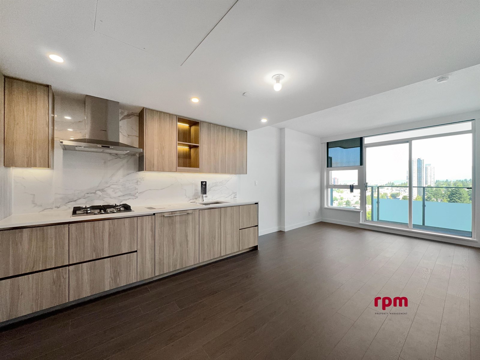 17xx 13778 100 AVENUE|Surrey, British Columbia V3T0V3