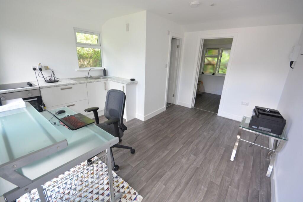 Additional image 21 of Anvil Crescent, Broadstone, Dorset, BH18