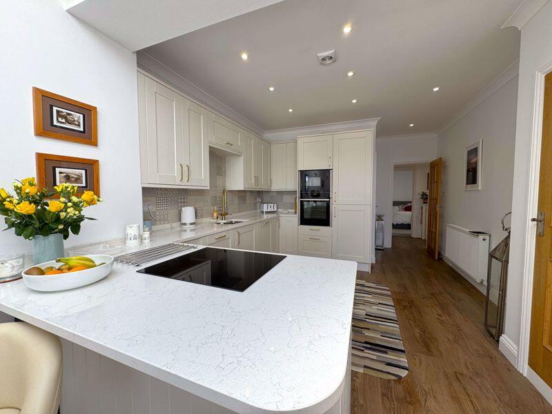 Additional image 9 of Superb Newly Renovated Ground Floor Garden Flat With Direct Sea Views