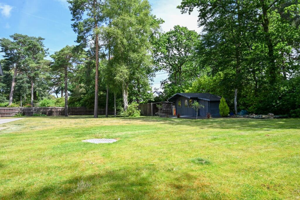 Additional image 17 of Avon Avenue, Ringwood, St Ives, BH24