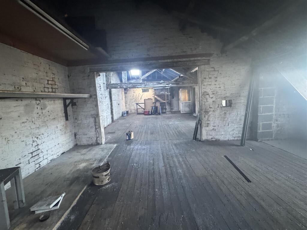 Additional image 8 of Farnham Road, Great Horton