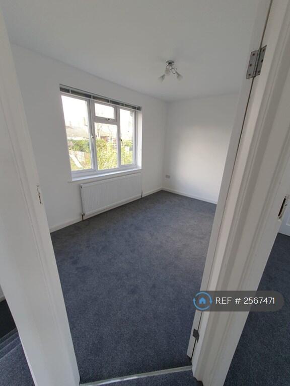 Additional image 7 of Hyde View Road, Harpenden, AL5