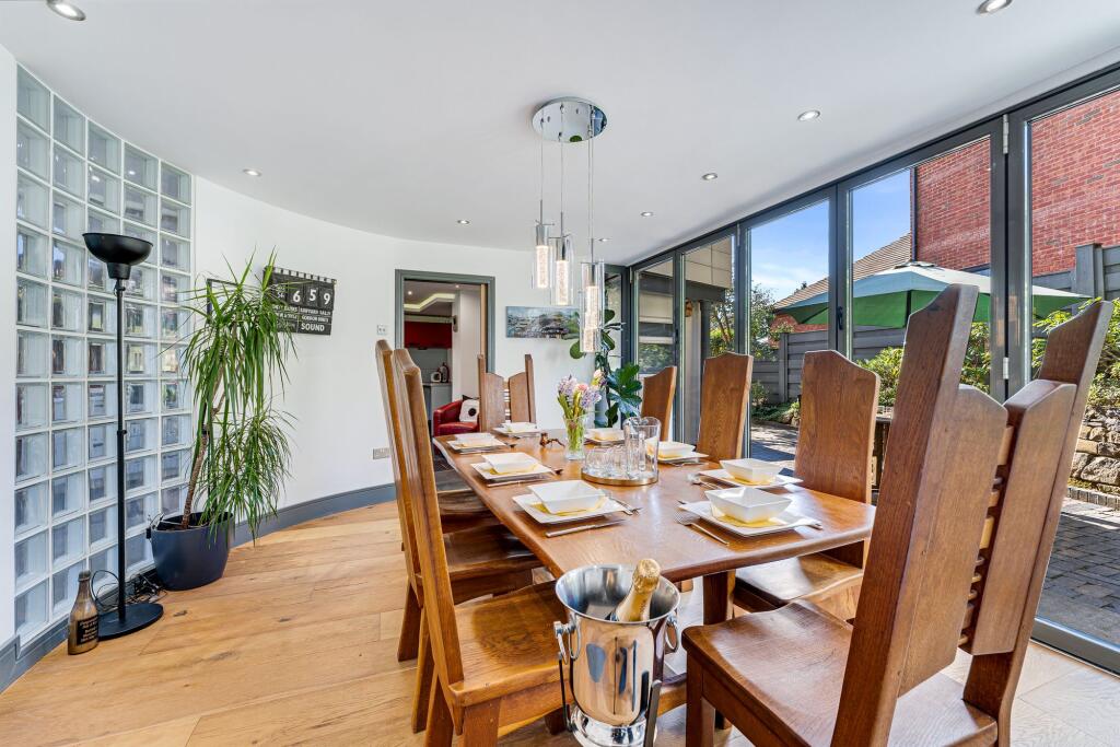 Additional image 18 of Croft House, Princess Road, Lostock – Stunning 7-Bed Home with Views Over Bolton Golf Course