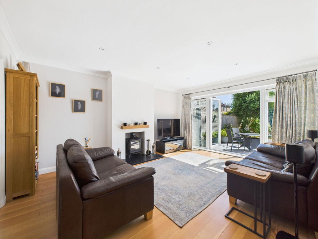 Additional image 24 of George V Avenue, Worthing, BN11