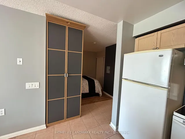 Additional image 10 of 650 Lawrence Ave Unit 314