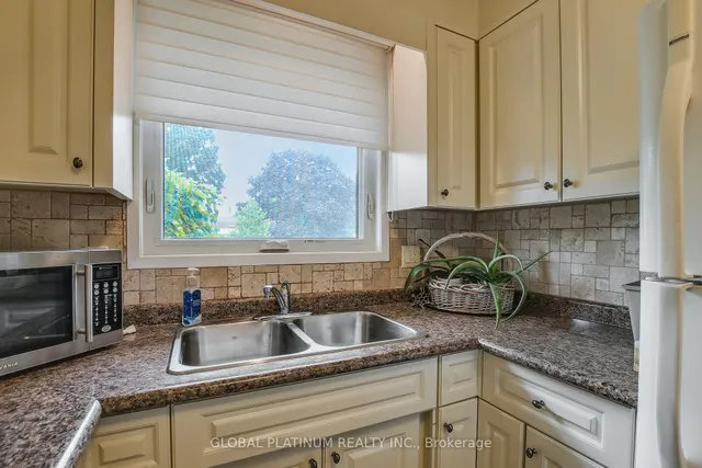 Additional image 9 of 105 Silverspring Cres