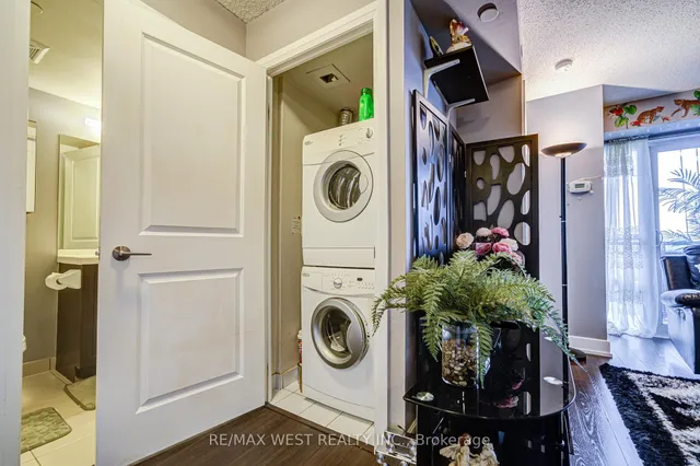 Additional image 24 of 2 Eva Rd Unit 630