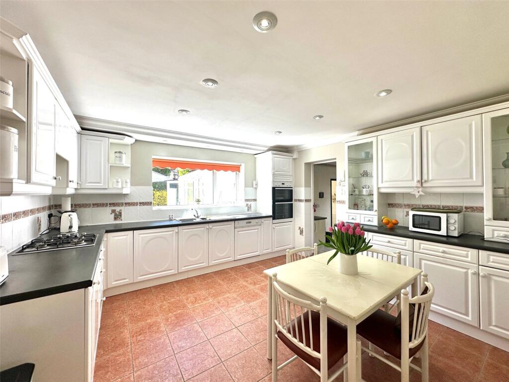 Additional image 21 of Kings Drive, Eastbourne, East Sussex, BN21