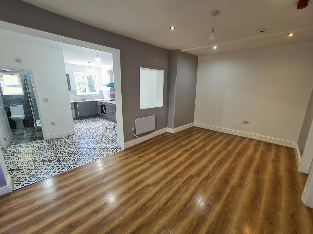 Additional image 8 of 52B Cradley Road, Cradley Heath