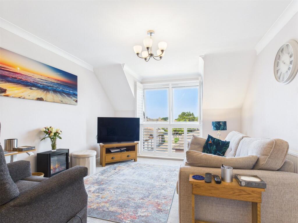 Additional image 7 of Barton Court Avenue, Barton on Sea, New Milton, Hampshire, BH25
