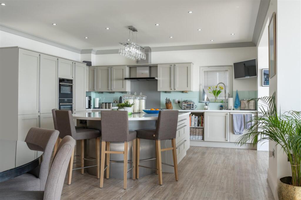 Additional image 9 of Elms Avenue, Lilliput