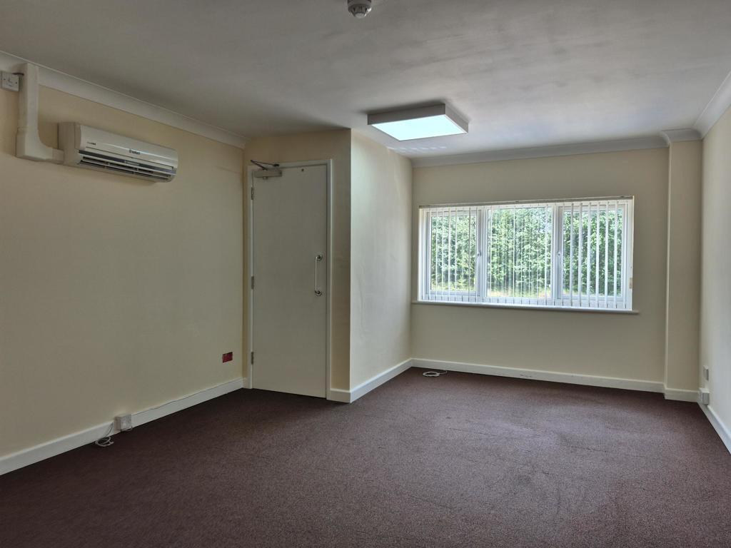 Additional image 4 of Unit 10, Ferndown Industrial Estate, Old Forge Road, Ferndown, Dorset