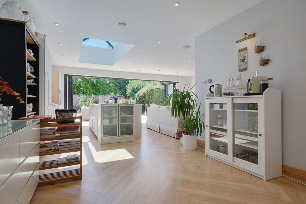 Additional image 7 of Thistlebarrow Road,Bournemouth,BH7 7AL