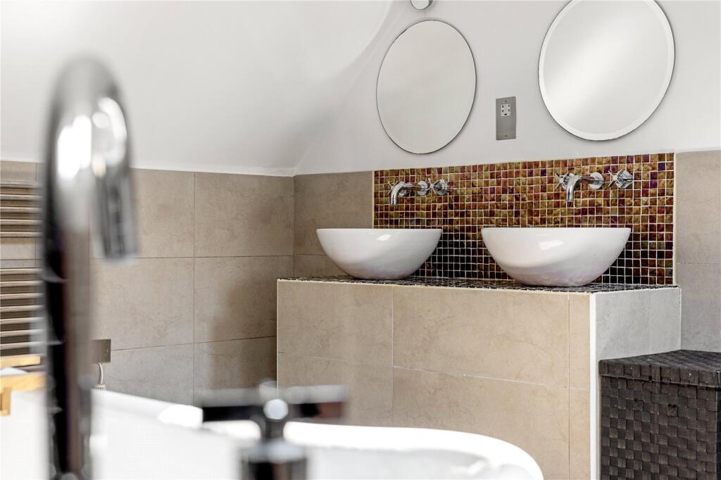 Additional image 22 of The Uplands, Harpenden, Hertfordshire, AL5