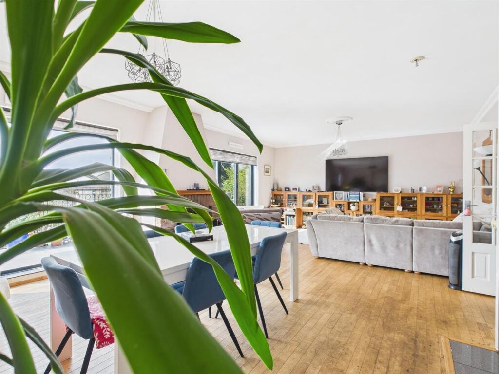 Additional image 28 of The Compts, Peacehaven