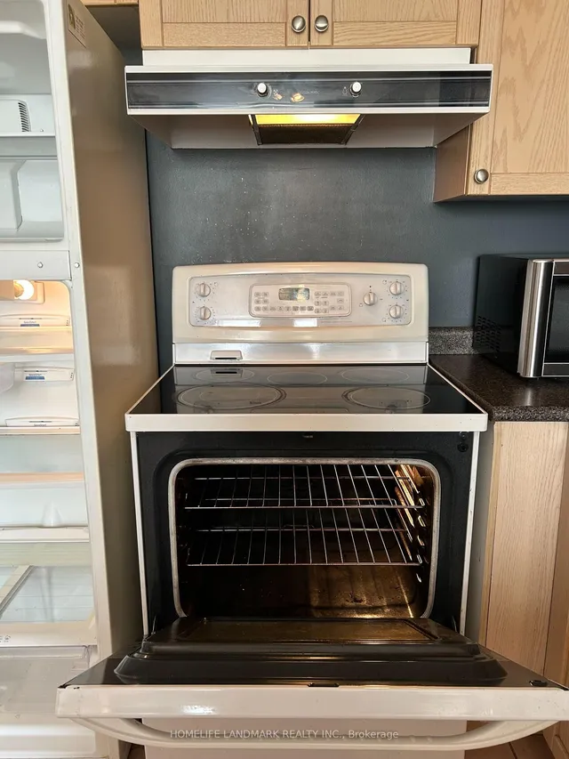 Additional image 22 of 650 Lawrence Ave Unit 314