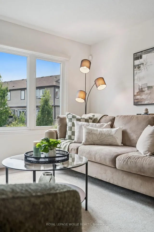 Additional image 3 of 503 Windflower Cres