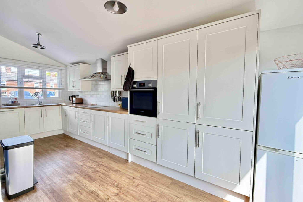 Additional image 4 of Christchurch Road, Ringwood, BH24 3AN