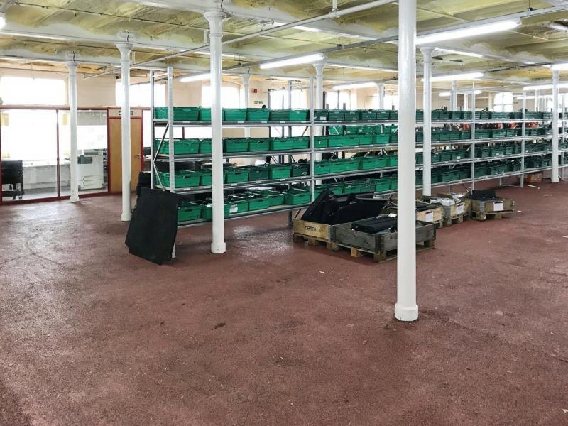 房产图片 11 - 低成本仓储及仓库空间，立方体，科街，博尔顿 BL3 6BU