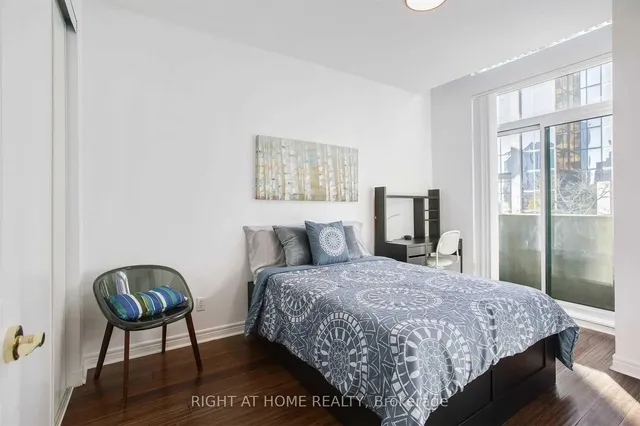 Additional image 13 of 23 Hollywood Ave Unit 105