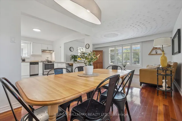 Additional image 9 of 32 Warwick Crt