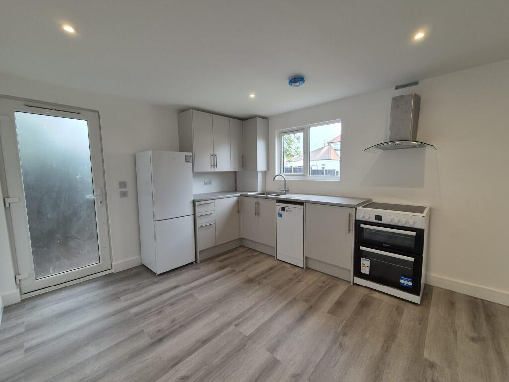 Additional image 3 of Studio B Shenley Lane, St. Albans, Hertfordshire, AL2