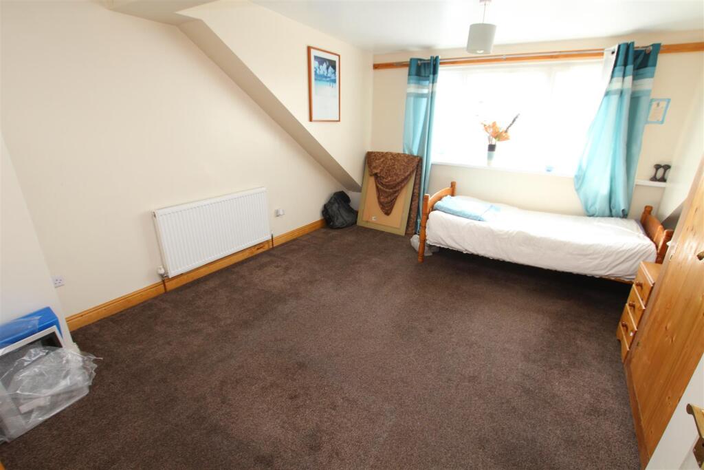 Additional image 11 of Curzon Road, Barkerend, Bradford