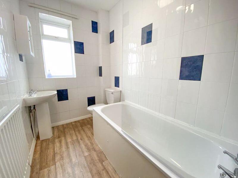 Additional image 6 of Five Bed Student House In Winton!