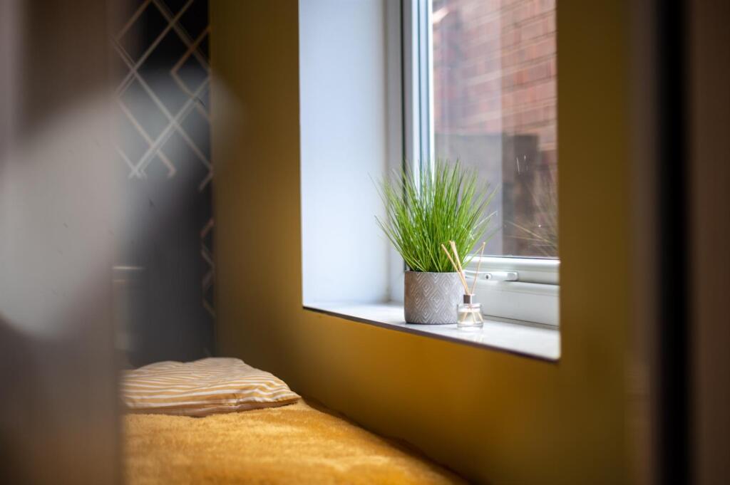 Additional image 30 of Tonge Moor Road, Bolton