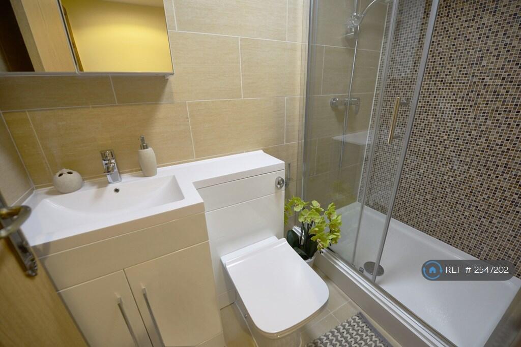 Additional image 5 of West End House, Bradford, BD7