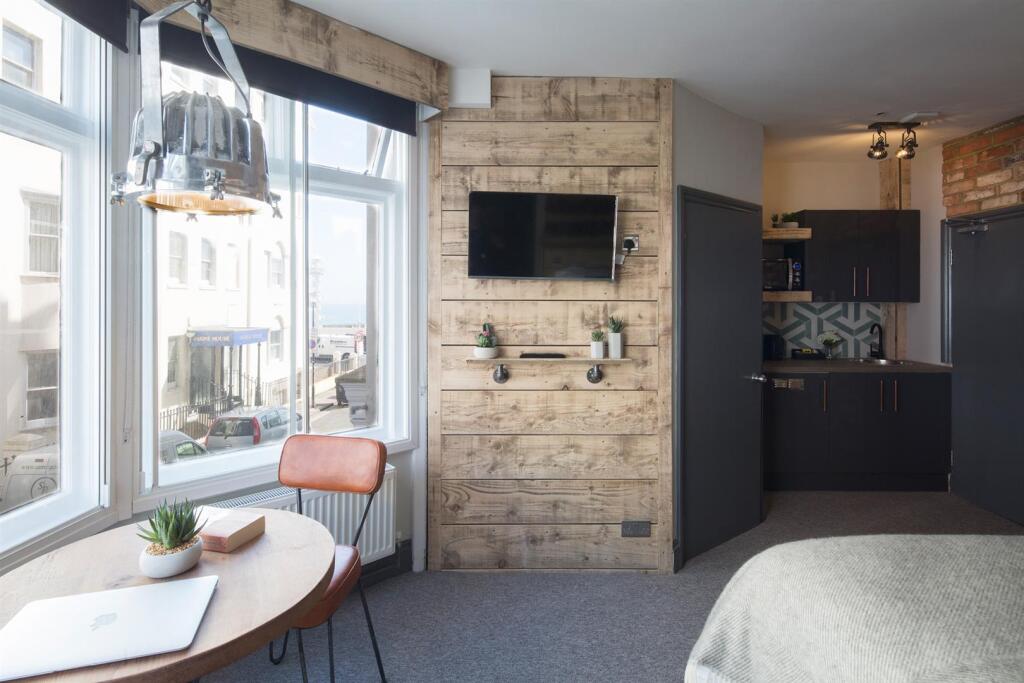 Additional image 23 of Broad Street and Middle Street, Brighton