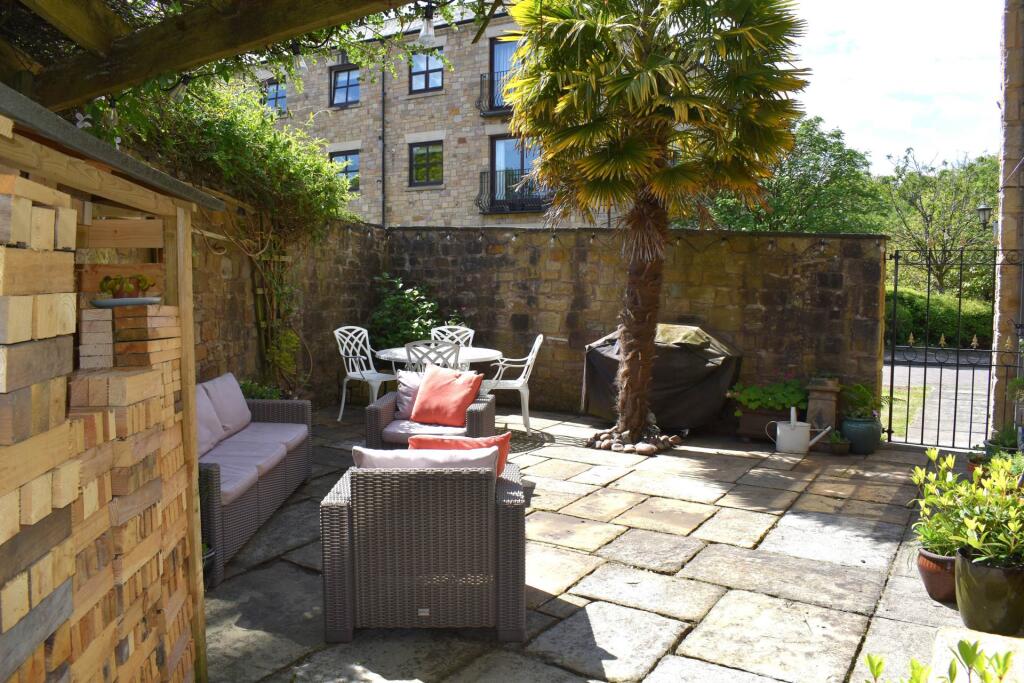 Additional image 36 of Bradshaw Hall Drive, Bradshaw