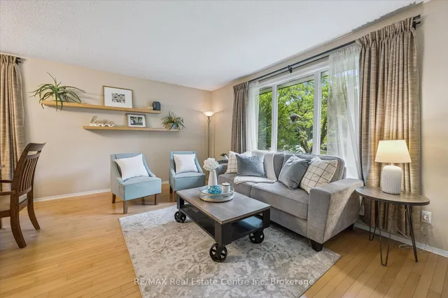 166 Winding Way