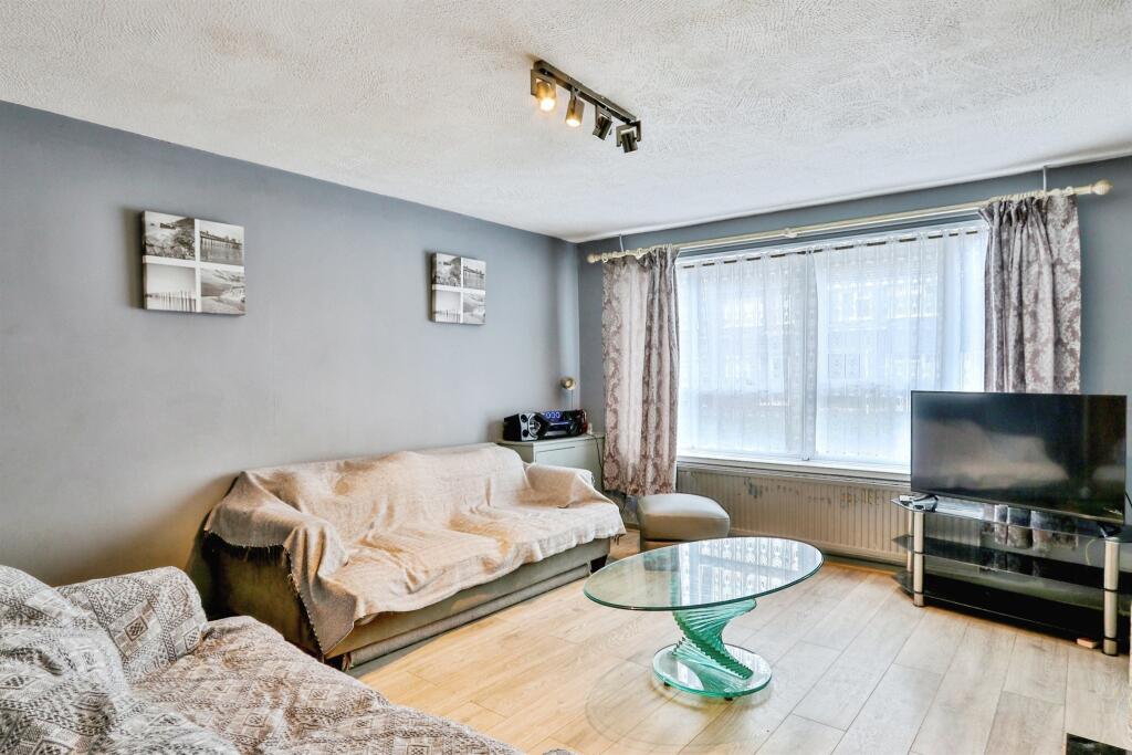 Additional image 13 of Holbury Close, BOURNEMOUTH