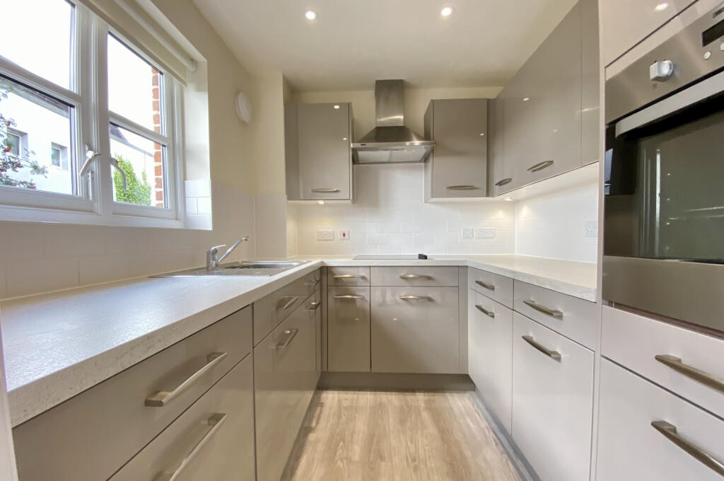 Additional image 3 of King Edgar Lodge, Ringwood, BH24