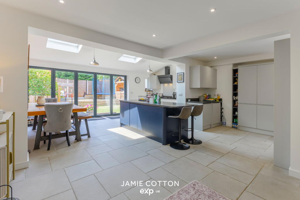 Additional image 8 of Hollybank Grove, Halesowen, B63 1BT