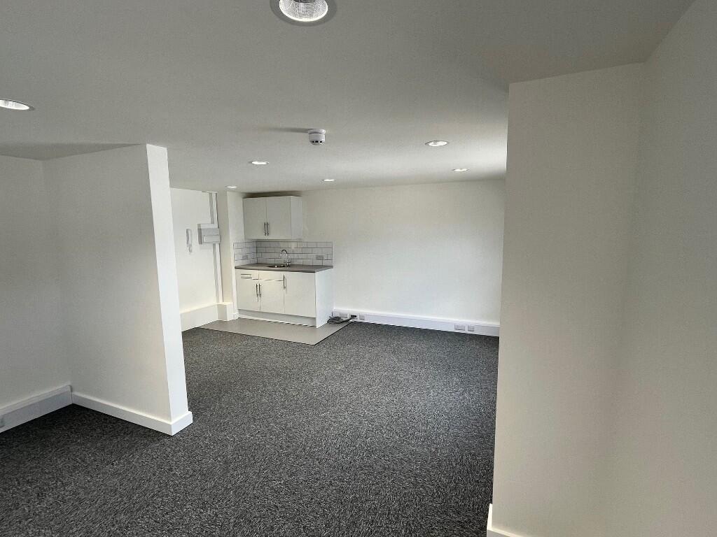 Additional image 4 of Suite 1c, High Street, Ringwood, Hampshire, BH24