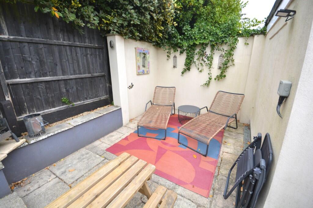 Additional image 14 of Anvil Crescent, Broadstone, Dorset, BH18