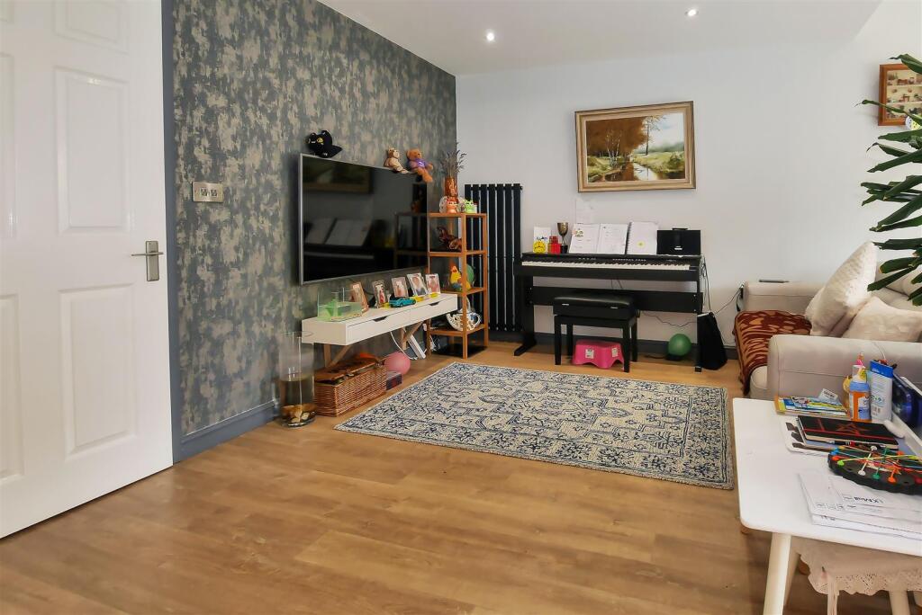 Additional image 14 of Kingfisher Drive, Littlehampton