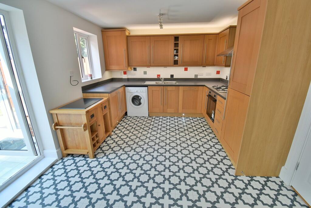 Additional image 23 of White Oaks Close, Ferndown, BH22