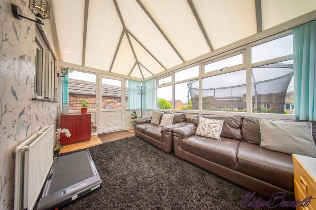 Additional image 12 of Farfield Avenue, Bradford, BD6 2EB