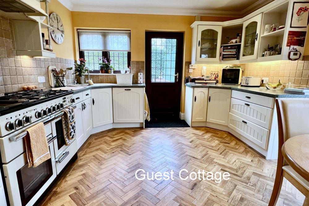 Additional image 25 of Chapel Rise, Avon Castle, BH2