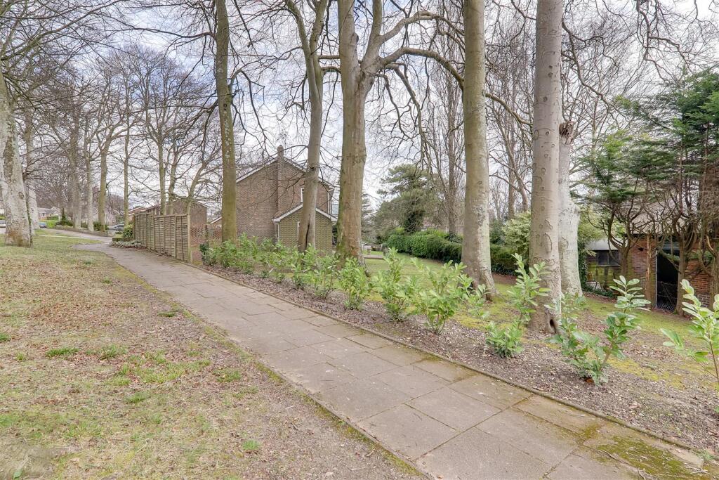 Additional image 41 of Longlands, Worthing