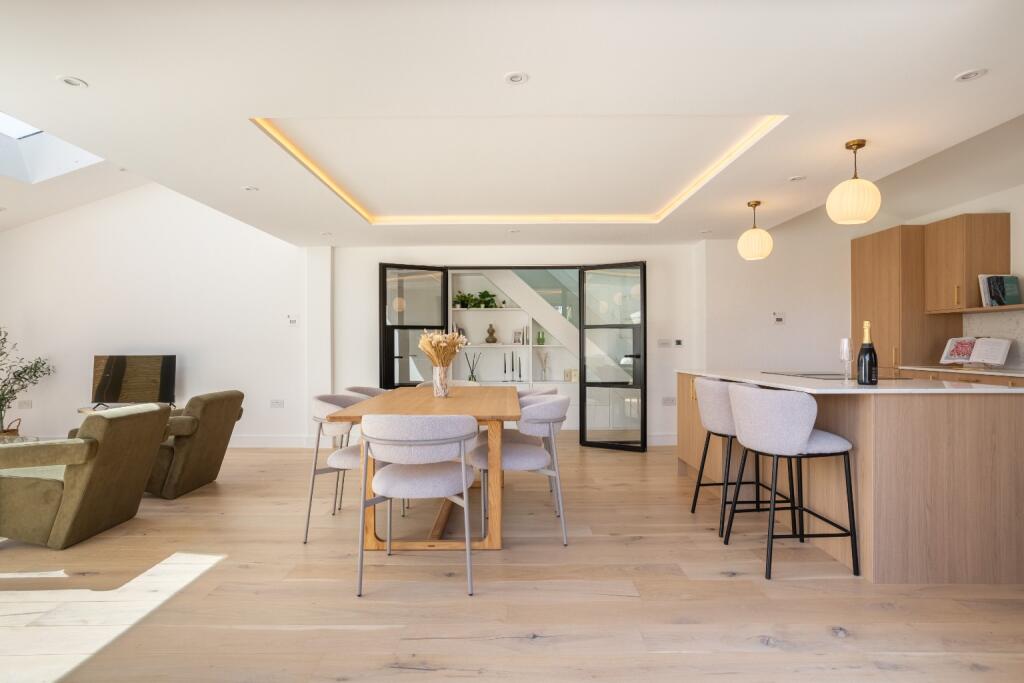 Additional image 9 of The Farriers, Hythe Road, Brighton